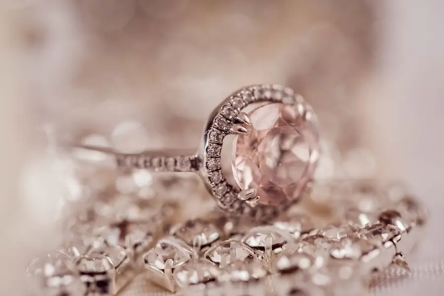 How To Buy Diamond Jewellery Online Or Offline