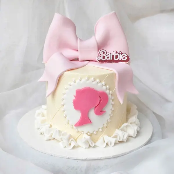 Fresh and Fabulous Barbie Cake Ideas for 2024