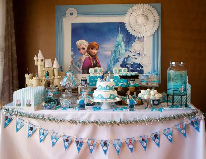 Creating a Magical Frozen-Themed Party Decorative Baking and Party Supplies Guide