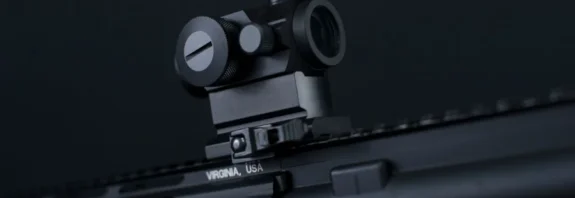 Aimpoint Comp M5 Guide: Specs, Models, & Tactical Performance