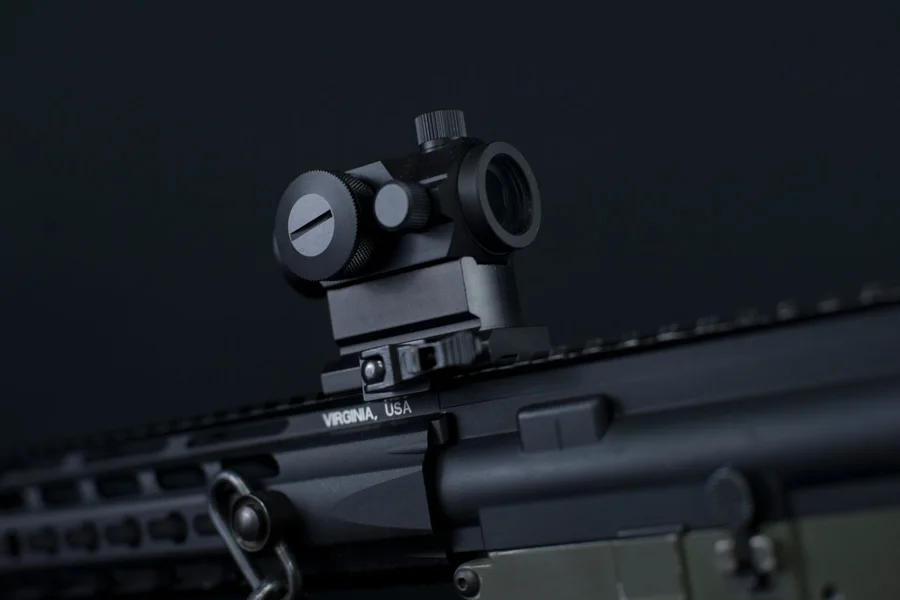 Aimpoint Comp M5 Guide: Specs, Models, & Tactical Performance