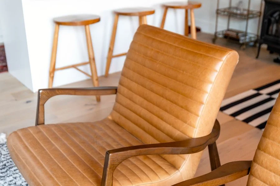 Bose 26" Leather Counter Stool Guide: Specs, Style, & Sizing